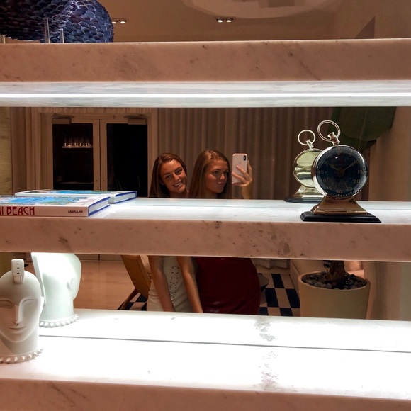 Meet your Posher, Alyssa - Picture 1 of 1